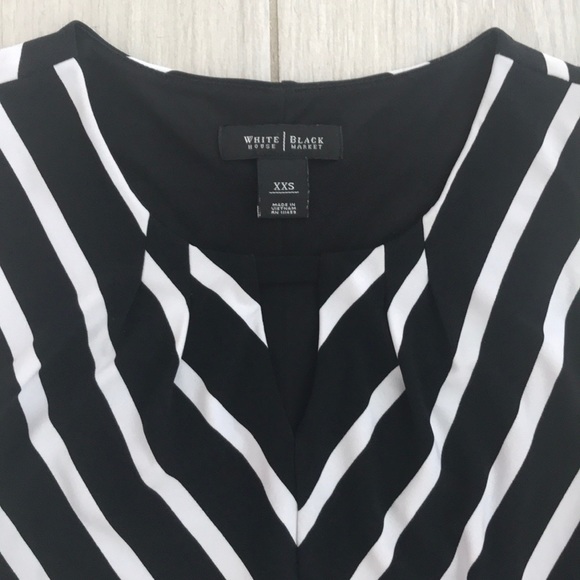 White and black dress - Picture 2 of 3